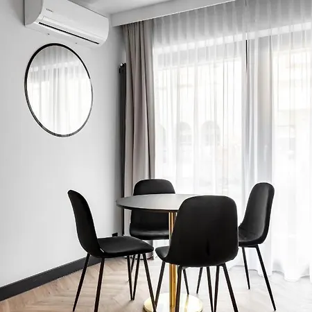 Black Bear Aparthotel