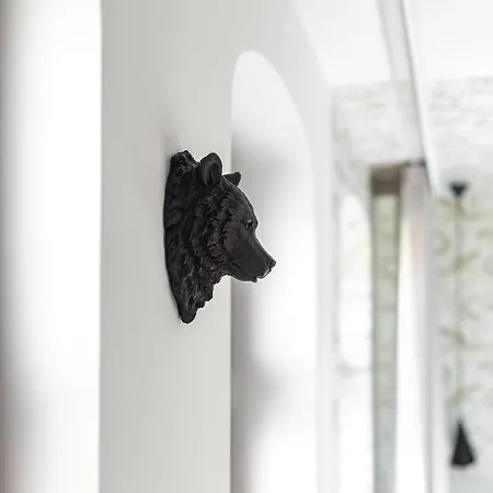 Black Bear Aparthotel 4*