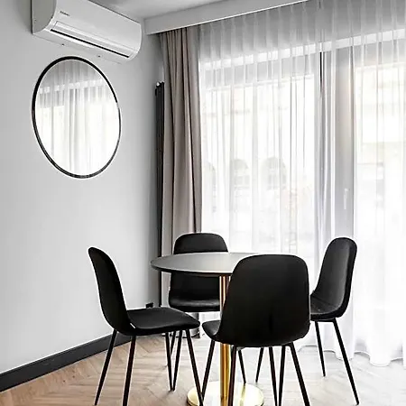 Apart-hotel Black Bear 4*